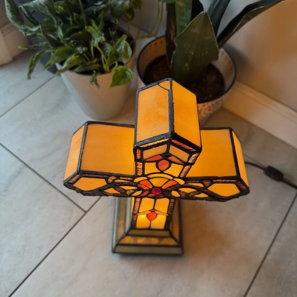 River of Goods Tiffany Style Genuine Art Glass Cross Accent‎ Lamp Night Light